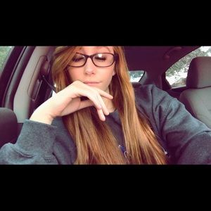 Meet your Posher, Kenzie